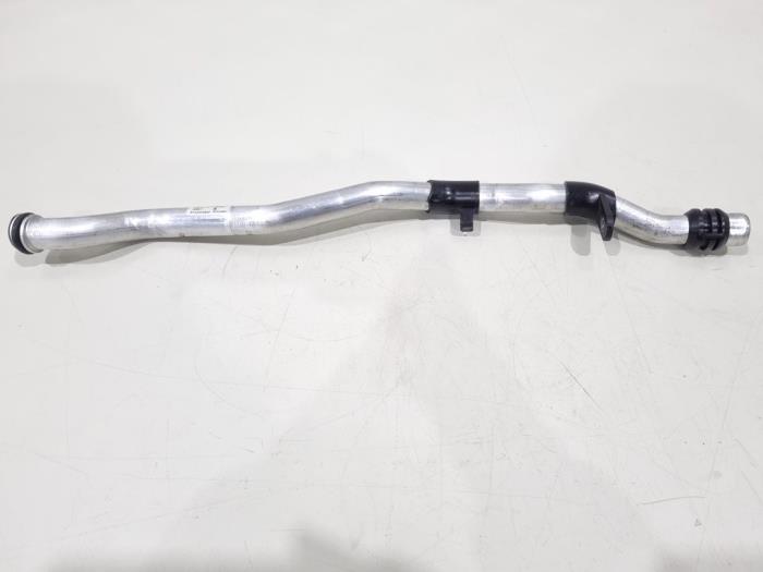 Begagnade Vattenrör Audi A8 (D4) 3.0 V6 24V TFSI Quattro Pris € 10,00 Marginaltabell erbjuds av GEJO Revisie & Onderdelen BV