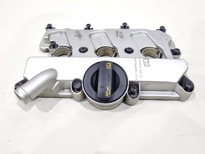 Usagé Couvercle soupapes Audi A8 (D4) 3.0 V6 24V TFSI Quattro Prix € 34,00 Règlement à la marge proposé par GEJO Revisie & Onderdelen BV
