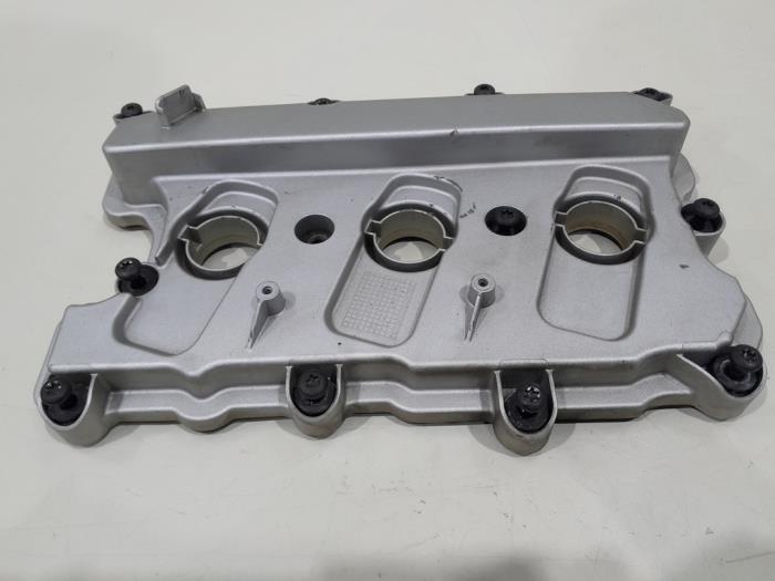 Usagé Couvercle soupapes Audi A8 (D4) 3.0 V6 24V TFSI Quattro Prix € 34,00 Règlement à la marge proposé par GEJO Revisie & Onderdelen BV