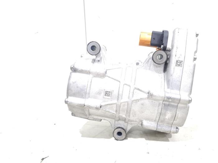 Usagé Pompe clim Citroen C3 (CB/CC) ë-C3 Comfort Range 44 kWh Prix € 480,00 Règlement à la marge proposé par GEJO Revisie & Onderdelen BV