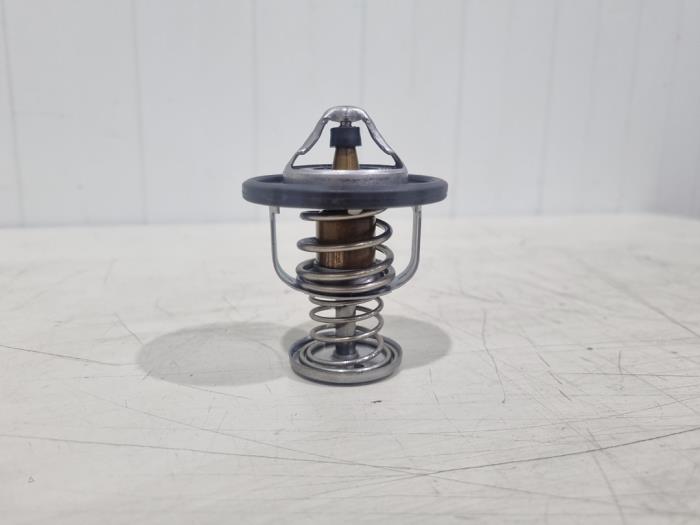 Usagé Thermostat Toyota Aygo (B40) 1.0 12V VVT-i Prix € 10,00 Règlement à la marge proposé par GEJO Revisie & Onderdelen BV
