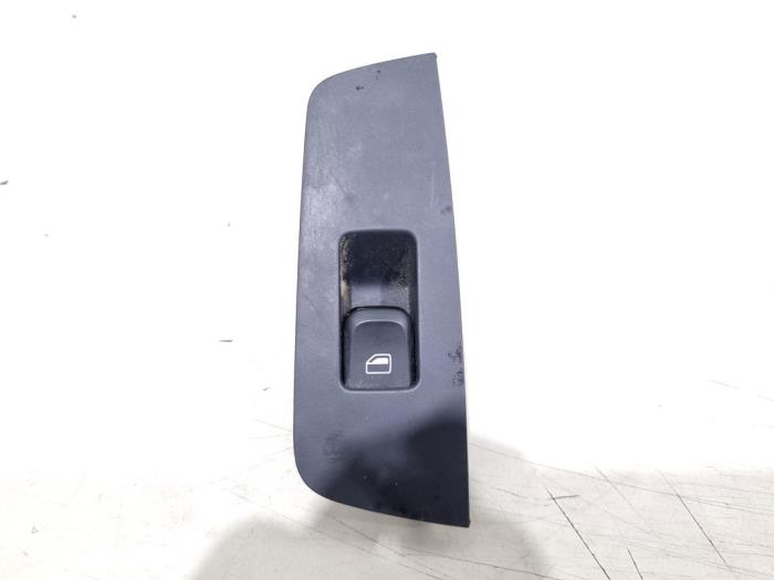 Usados Interruptor de ventanilla eléctrica Audi A1 Sportback (8XA/8XF) 1.2 TFSI Precio € 6,00 Norma de margen ofrecido por GEJO Revisie & Onderdelen BV