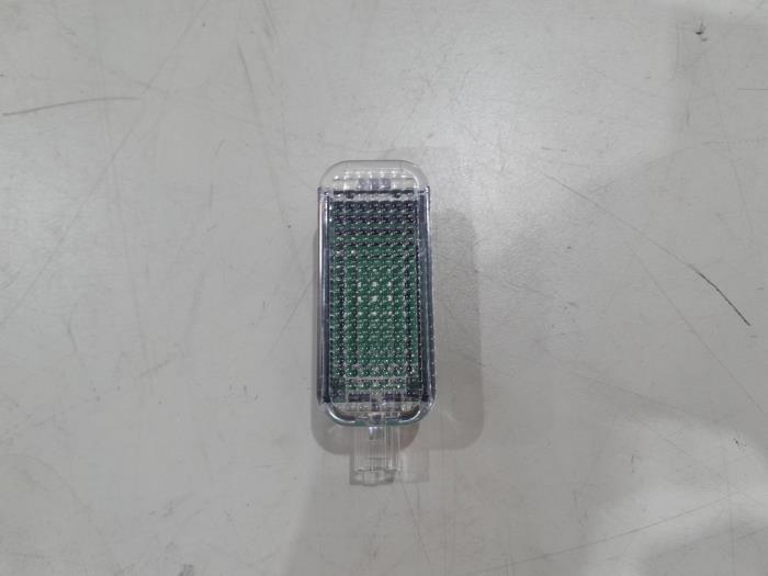Używane Lampa Audi e-tron (GEN) 55 quattro Cena € 4,99 Procedura marży oferowane przez GEJO Revisie & Onderdelen BV