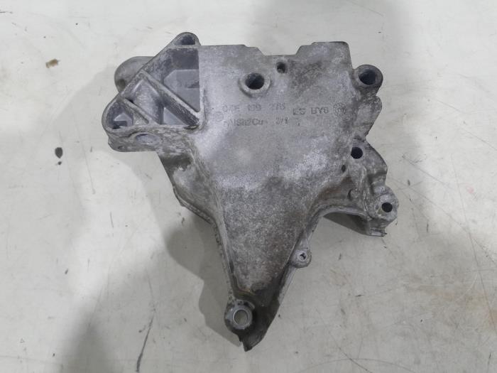 Usagé Support moteur Volkswagen Golf VII (AUA) 1.2 TSI 16V Prix € 9,00 Règlement à la marge proposé par GEJO Revisie & Onderdelen BV