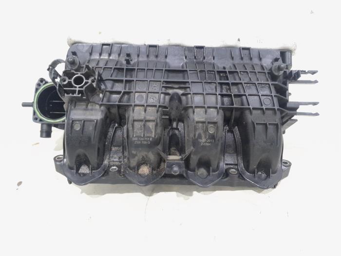 Begagnade Insugsrör Volkswagen Golf VII (AUA) 1.2 TSI 16V Pris € 64,00 Marginaltabell erbjuds av GEJO Revisie & Onderdelen BV