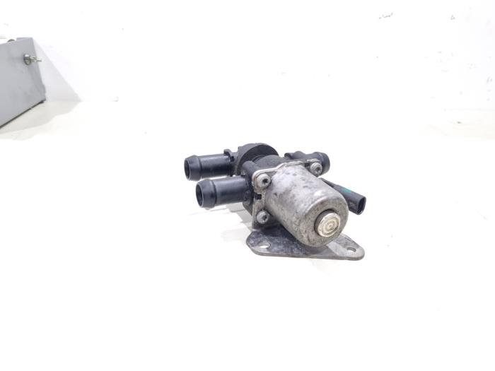 Begagnade Extra vattenpump Lynk &amp; Co 01 1.5 PHEV Pris € 18,00 Marginaltabell erbjuds av GEJO Revisie & Onderdelen BV