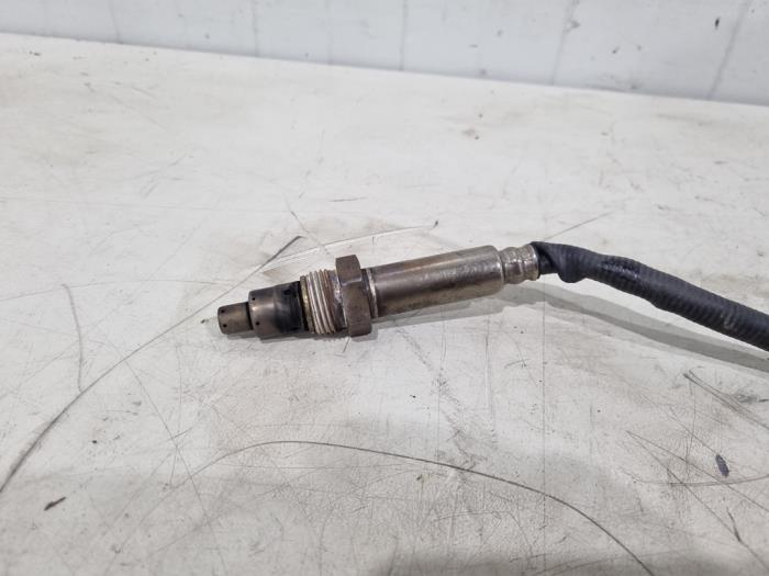 Nox Sensor van een Audi A6 Avant (C7) 2.0 TDI 16V 2015