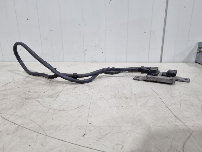 Nox Sensor van een Audi A6 Avant (C7) 2.0 TDI 16V 2015