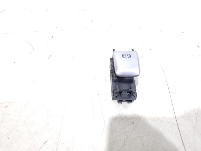 Gebrauchte Handbremse Schalter Mercedes C (W205) C-180 1.6 CDI BlueTEC, C-180 d 16V Preis € 8,00 Margenregelung angeboten von GEJO Revisie & Onderdelen BV