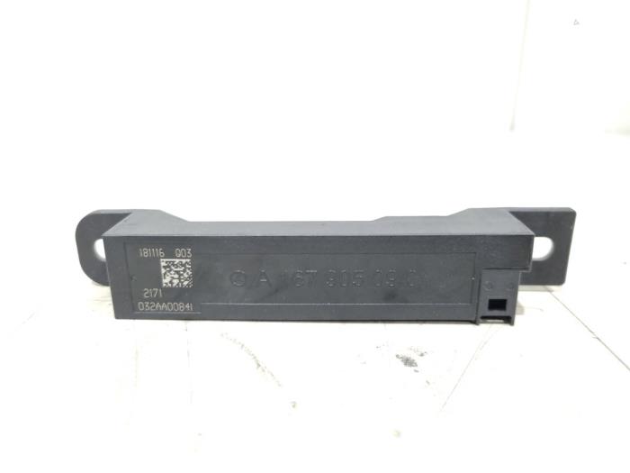 Używane Antena Mercedes A (177.0) 2.0 A-220 Turbo 16V Cena € 9,00 Procedura marży oferowane przez GEJO Revisie & Onderdelen BV