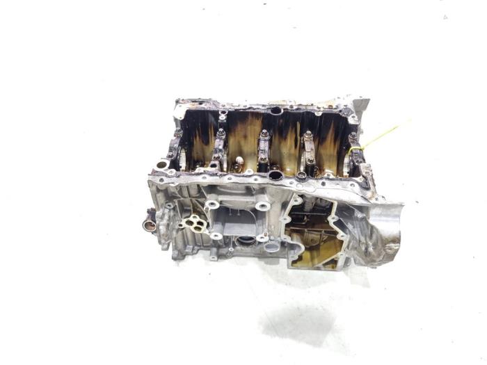 Used Engine crankcase Mercedes A (177.0) 2.0 A-220 Turbo 16V Price € 1.000,00 Margin scheme offered by GEJO Revisie & Onderdelen BV