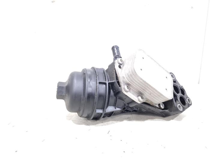 Gebrauchte Ölfiltergehäuse Mercedes A (177.0) 2.0 A-220 Turbo 16V Preis € 28,00 Margenregelung angeboten von GEJO Revisie & Onderdelen BV