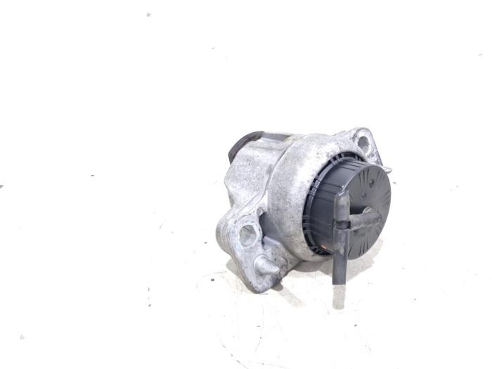 Used Engine mount Jaguar XE 2.0d 180 16V AWD Price € 74,00 Margin scheme offered by GEJO Revisie & Onderdelen BV