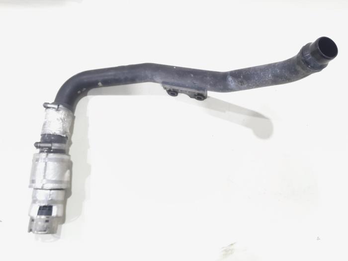 Gebrauchte Intercooler Rohr Hyundai i20 (BC3) 1.0 T-GDI 100 Mild Hybrid 48V 12V Preis € 36,00 Margenregelung angeboten von GEJO Revisie & Onderdelen BV