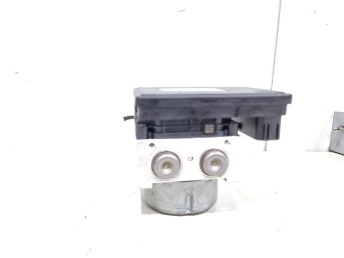 Begagnade ABS-pump Honda Civic (FL) 2.0 e:HEV Pris € 300,00 Marginaltabell erbjuds av GEJO Revisie & Onderdelen BV