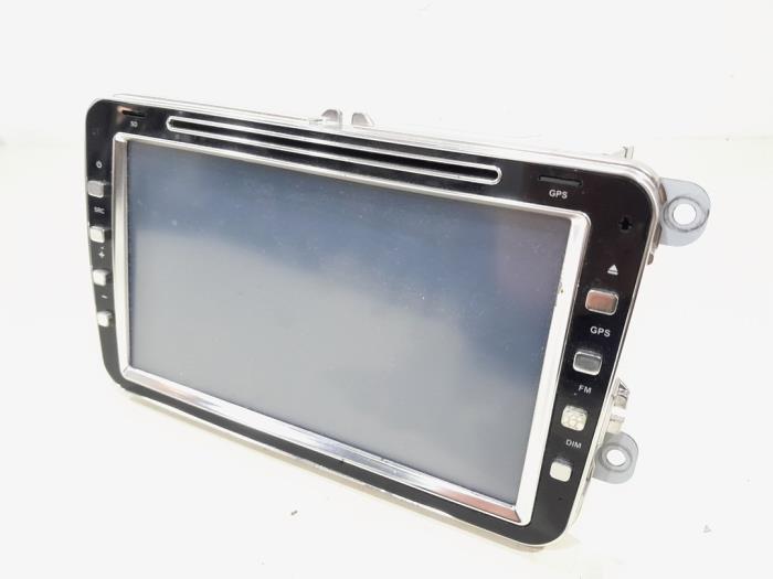 Usagé Système navigation Volkswagen Passat Variant (3C5) Prix € 75,00 Règlement à la marge proposé par GEJO Revisie & Onderdelen BV