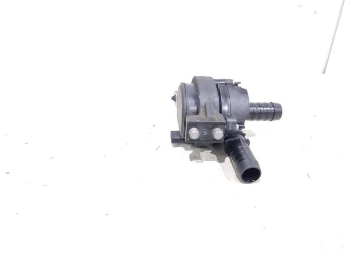 Begagnade Extra vattenpump Ford Transit Custom 2.0 TDCi 16V Eco Blue 130 mHEV Pris € 30,00 Marginaltabell erbjuds av GEJO Revisie & Onderdelen BV
