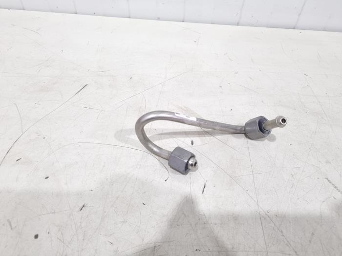 Begagnade Bränsleledning Mercedes A (177.0) 1.3 A-200 Turbo 16V Pris € 15,00 Marginaltabell erbjuds av GEJO Revisie & Onderdelen BV