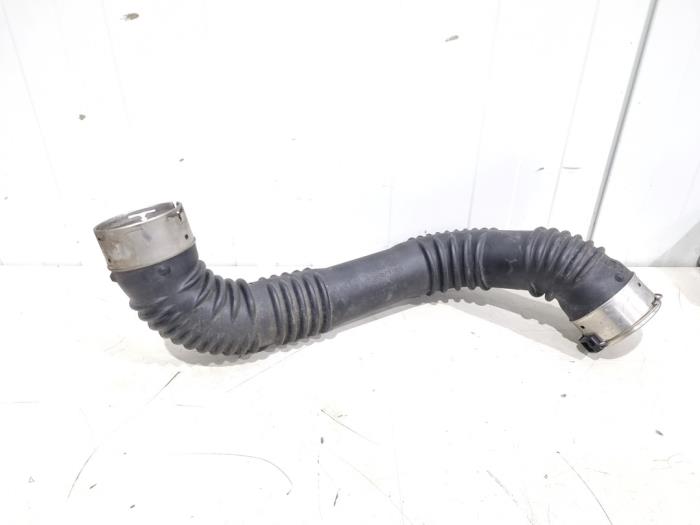 Gebrauchte Intercooler Rohr Mercedes A (177.0) 1.3 A-200 Turbo 16V Preis € 28,00 Margenregelung angeboten von GEJO Revisie & Onderdelen BV