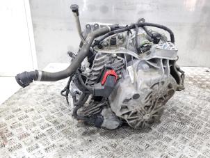 Getriebe van een Mercedes-Benz A (177.0) 1.3 A-200 Turbo 16V 2019