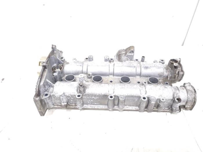 Usagé Boîtier arbre à cames Volkswagen Passat Variant (3C5) Prix € 200,00 Règlement à la marge proposé par GEJO Revisie & Onderdelen BV