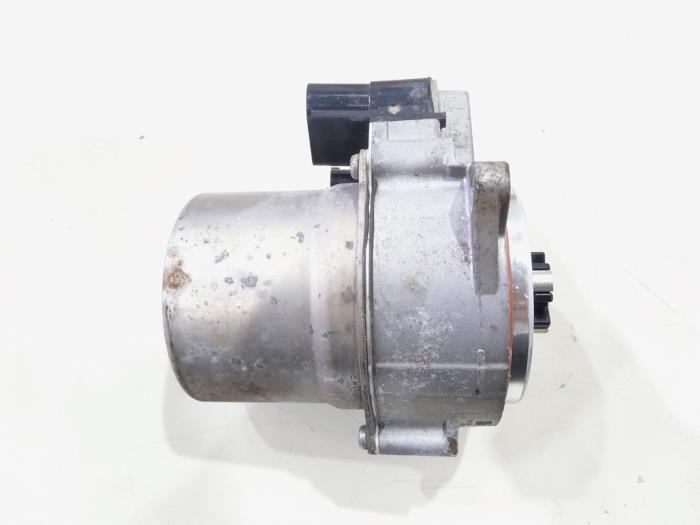 Usagé Pompe de direction Mercedes A (177.0) 1.3 A-200 Turbo 16V Prix € 299,00 Règlement à la marge proposé par GEJO Revisie & Onderdelen BV