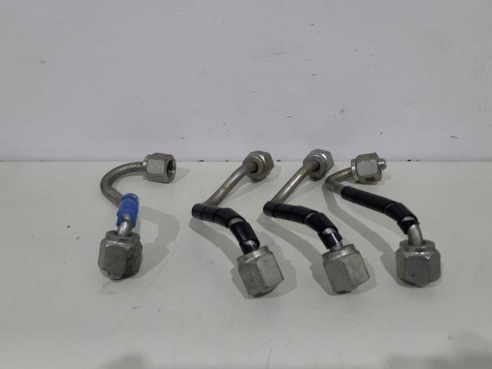 Usagé Conduit de carburant Ford Transit Custom 2.0 TDCi 16V Eco Blue 130 mHEV Prix € 50,00 Règlement à la marge proposé par GEJO Revisie & Onderdelen BV