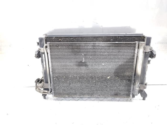 Used Radiator Volkswagen Golf V (1K1) 1.4 TSI 122 16V Price € 24,00 Margin scheme offered by GEJO Revisie & Onderdelen BV