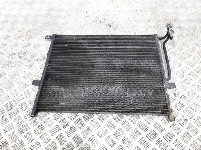 Klima Kondensor van een BMW 3 serie (E46/4) 316i 2000