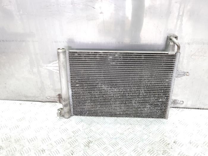 Usagé Condenseur de climatisation Volkswagen Polo IV (9N1/2/3) 1.4 TDI 80 Prix € 24,00 Règlement à la marge proposé par GEJO Revisie & Onderdelen BV