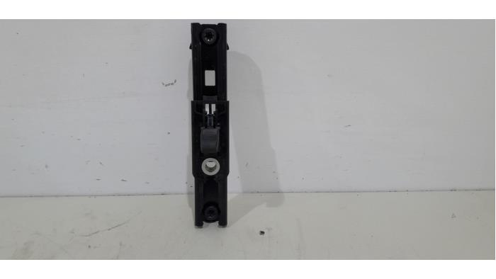 Begagnade Bältesskena Ford Transit Custom 1.0 12V Ecoboost PHEV Pris € 15,00 Marginaltabell erbjuds av GEJO Revisie & Onderdelen BV