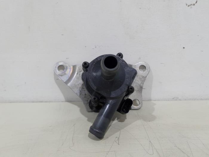 Begagnade Extra vattenpump Ford Transit Custom 1.0 12V Ecoboost PHEV Pris € 60,00 Marginaltabell erbjuds av GEJO Revisie & Onderdelen BV