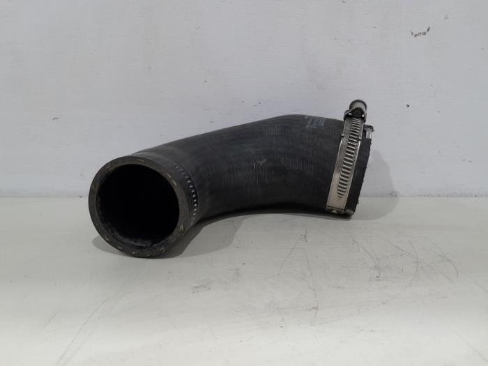 Gebrauchte Intercooler Rohr Ford Transit Custom 1.0 12V Ecoboost PHEV Preis € 25,00 Margenregelung angeboten von GEJO Revisie & Onderdelen BV