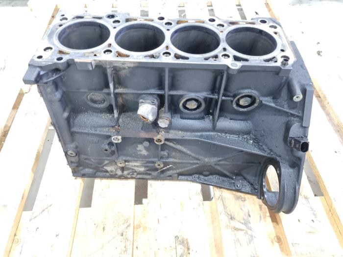 Used Engine crankcase Mercedes Vito (639.7) 2.2 109 CDI 16V Price € 239,00 Margin scheme offered by GEJO Revisie & Onderdelen BV