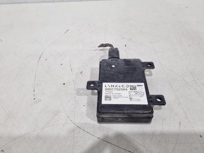 Begagnade Dödvinkelsensor Lynk &amp; Co 01 1.5 PHEV Pris € 39,00 Marginaltabell erbjuds av GEJO Revisie & Onderdelen BV