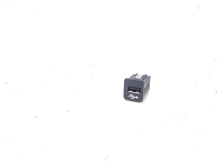USB socket connector