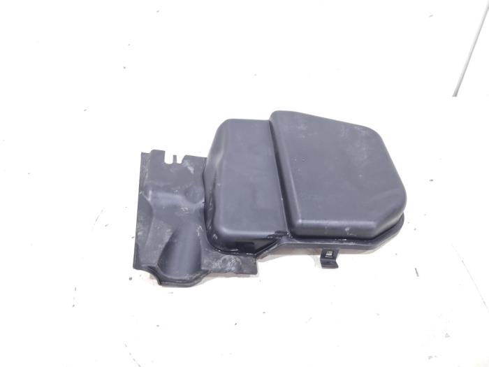 Cabin air filter cap