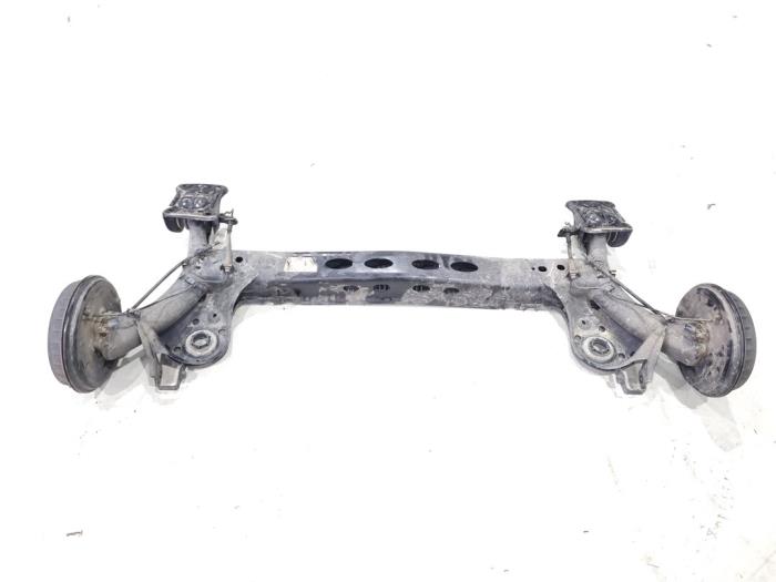 Rear axle beam with reducer – 2Q0501053