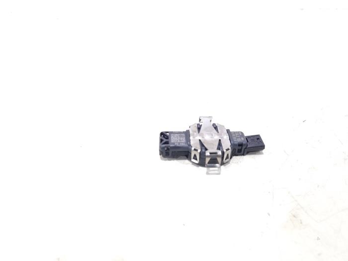 Begagnade Regnsensor Audi A1 Sportback (GBA) 1.0 25 TFSI 12V Pris € 14,00 Marginaltabell erbjuds av GEJO Revisie & Onderdelen BV