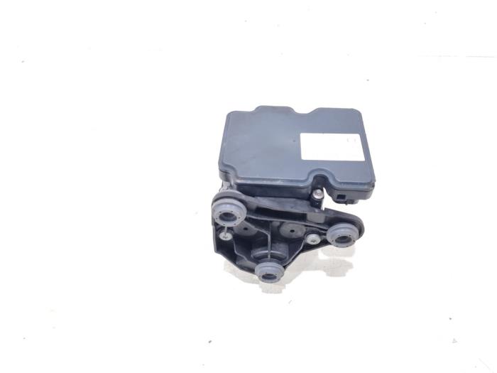 Begagnade ABS-pump Audi A1 Sportback (GBA) 1.0 25 TFSI 12V Pris € 14,00 Marginaltabell erbjuds av GEJO Revisie & Onderdelen BV