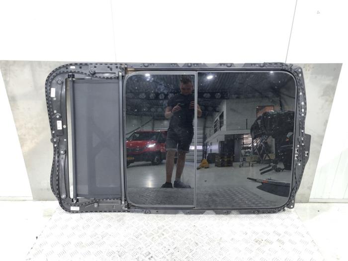 Używane Dach panoramiczny Audi A4 Avant (B9) 2.0 TDI 16V Cena € 549,00 Procedura marży oferowane przez GEJO Revisie & Onderdelen BV
