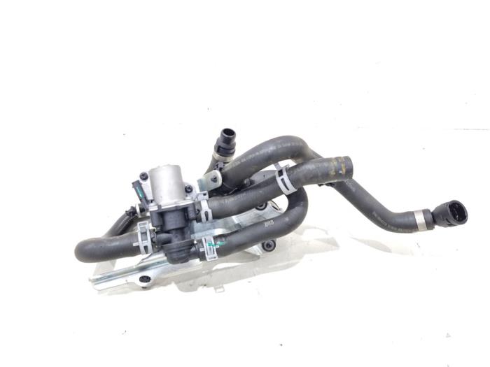 Begagnade Vattenpump Lynk &amp; Co 01 1.5 PHEV Pris € 99,00 Marginaltabell erbjuds av GEJO Revisie & Onderdelen BV