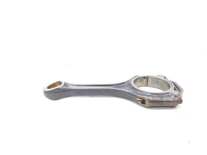 Usagé Bielle Mercedes SLK (R171) 3.0 280 V6 24V Prix € 69,00 Règlement à la marge proposé par GEJO Revisie & Onderdelen BV