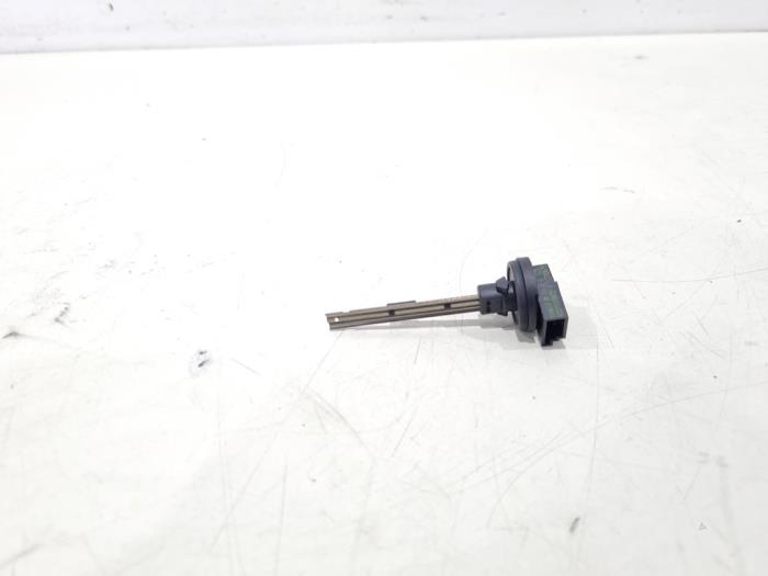 Begagnade Innetemperatursensor Mercedes C Estate (S205) C-220d 2.0 Turbo 16V Pris € 4,00 Marginaltabell erbjuds av GEJO Revisie & Onderdelen BV