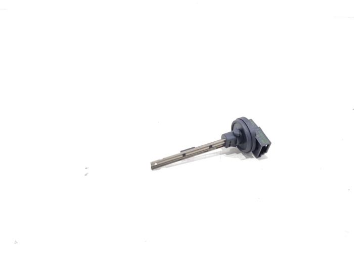 Begagnade Innetemperatursensor Mercedes C Estate (S205) C-220d 2.0 Turbo 16V Pris € 4,00 Marginaltabell erbjuds av GEJO Revisie & Onderdelen BV