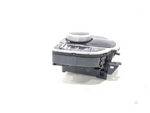 On-board computer controller from a Mercedes-Benz C Estate (S205) C-220d 2.0 Turbo 16V 2018