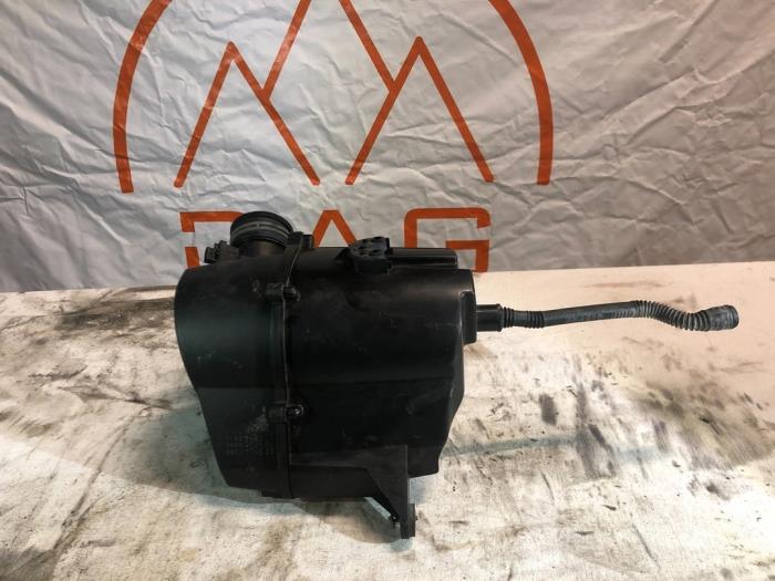 Begagnade Luftfilterhus Volkswagen Polo V (6R) 1.6 TDI 16V 90 Pris € 35,00 Marginaltabell erbjuds av Dag Parts