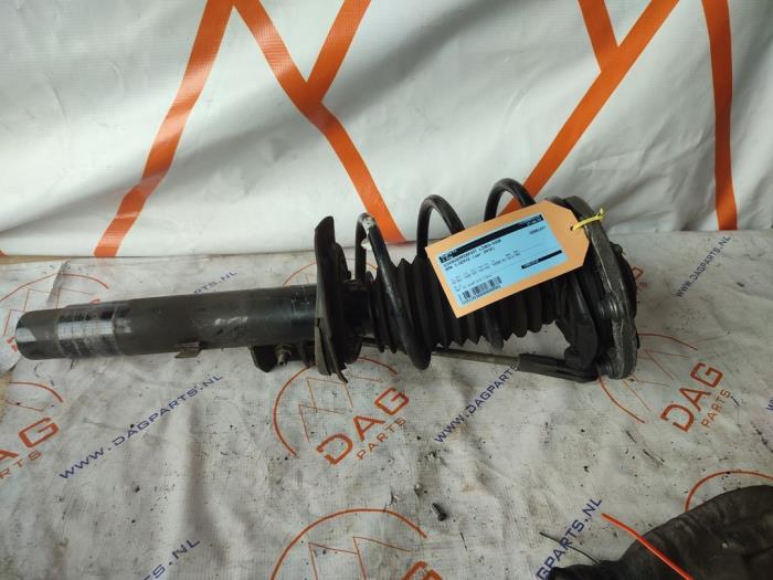 Front shock absorber rod, left BMW 1 serie 118i 1.5 TwinPower 12V ...