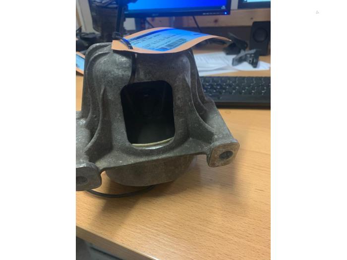 Engine mount Audi A6 2.0 TDI 16V 8KO19938 CNHA DagParts