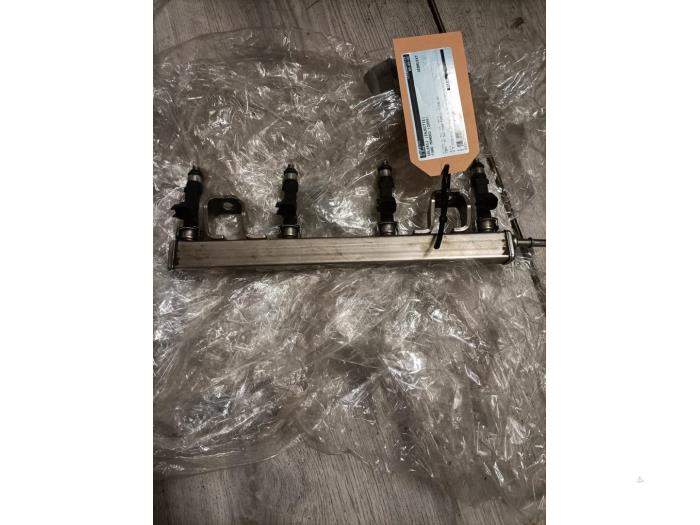 Usagé Système d'injection Ford Mondeo IV 2.0 16V Prix € 70,00 Règlement à la marge proposé par Dag Parts